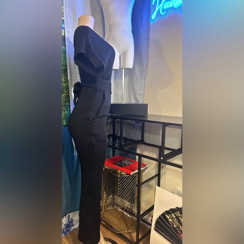 Closet NEW Blk Short-Sleeve
Jumpsuit w Back Exposed ZipWaist Tie/Front Pockets - Picture 5 of 11